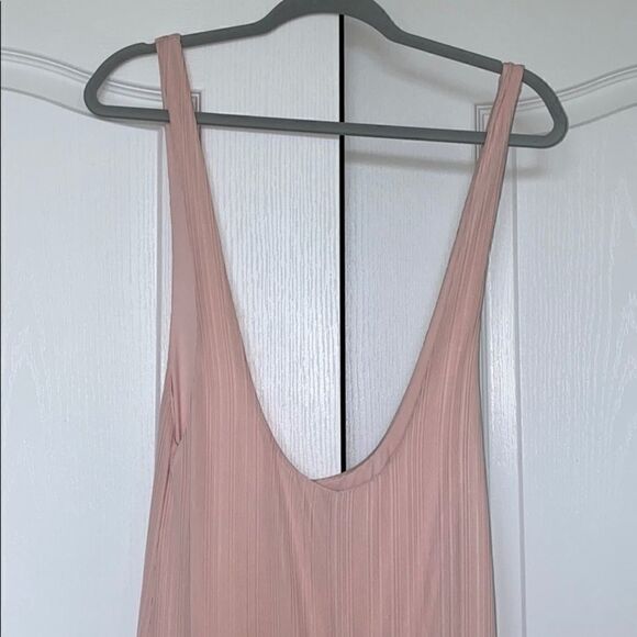 HOUSE OF HARLOW Jumpsuit - Picture 5 of 10